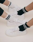Sneakers da ragazza in tessuto con ricami e lacci in organza