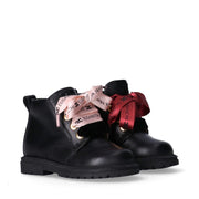 Stivaletti da bambina con doppio laccio - F1A5-E0383-1251930-