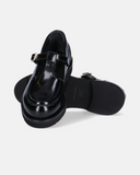 Scarpa ragazza con cinturino a T e cucitura paraboot
