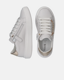 Sneakers in pelle con catenina decorativa