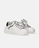 Sneakers in pelle con fondo chunky e dettagli grafici