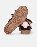 Sneakers bambina con doppio laccio e cuciture decorative