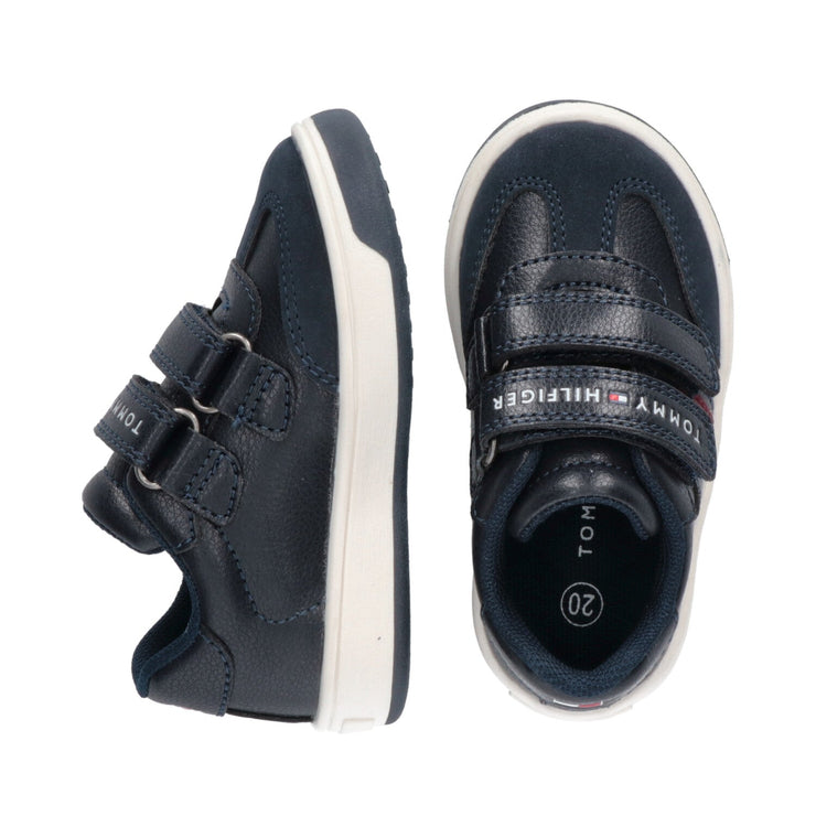 Sneakers da bambino con doppio strappo