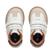 Sneakers stile retrò con doppio velcro