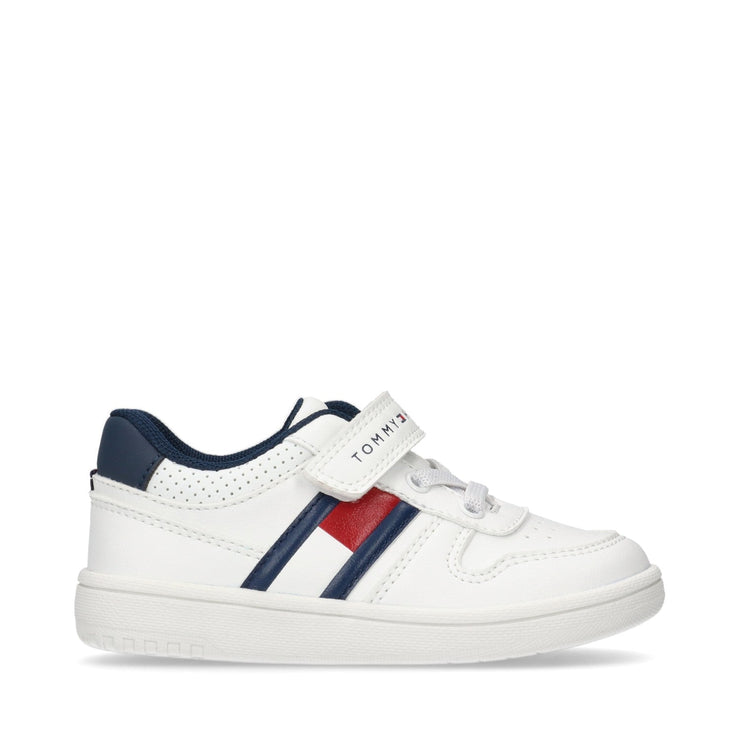 Sneakers stile basket con flag laterale e velcro