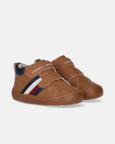 Sneakers barefoot bambino Tommy Hilfiger con doppio velcro, stripe laterale e fondo ultra flessibile