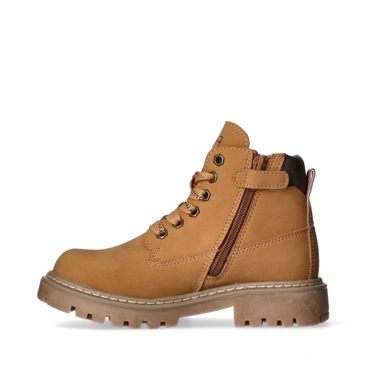 Scarponcini con suola carrarmato brandizzata