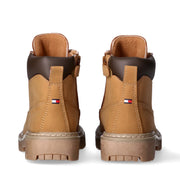 Scarponcini con suola carrarmato brandizzata