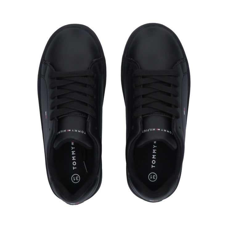 Sneakers stringate con bandierina laterale