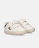 Sneakers da bambino bianche Calvin Klein con chiusura a strappo.