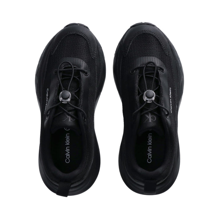 Sneakers sportive con laccio elastico regolabile