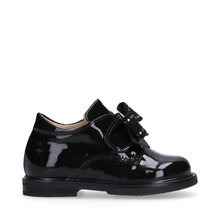 Scarpine primi passi da bambina con iocchetto prezioso