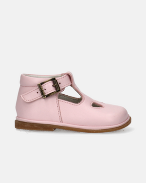 Scarpine primi passi in pelle con fori a cuore
