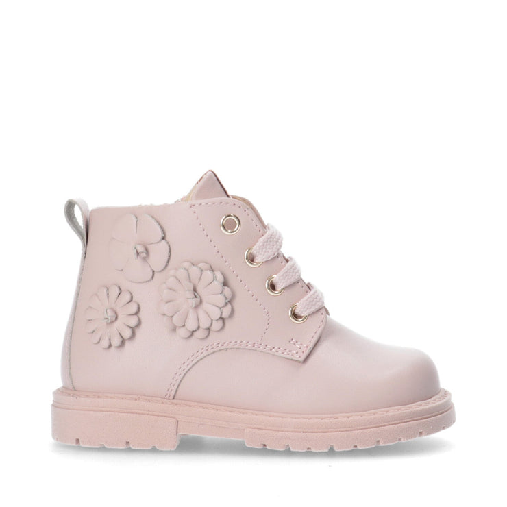 Girls' ankle boots with little flowers applied