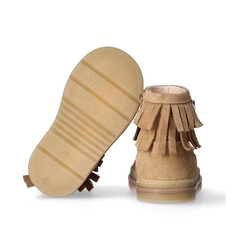 Stivaletti bambina in camoscio con frange e dettaglio cuore