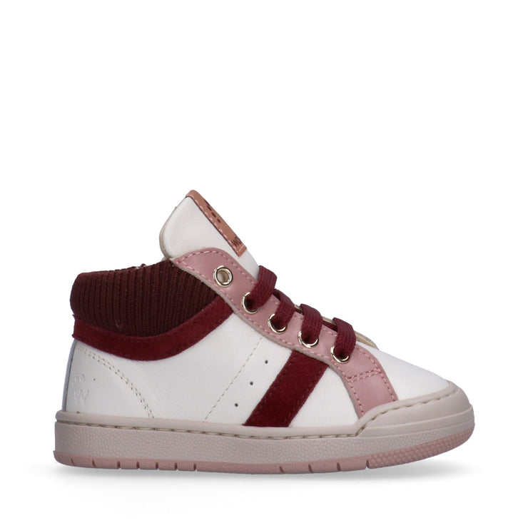 Sneakers bambina super-soft in pelle e dettagli in tessuto