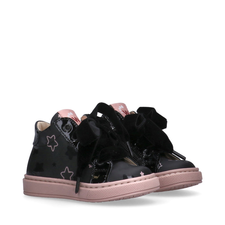 Sneakers bambina con stelle e lacci in velluto
