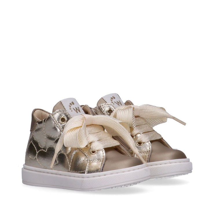 Sneakers da bambina con cuori ricamati e zip interna - Y1A9-43871-1885511-