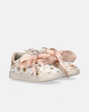 Sneakers primi passi con stampa fiori e lacci raso