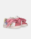Sneakers primi passi con stelle multicolor e punta glitter