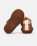 Sneakers bambina in vernice con glitter e fiocco gioiello