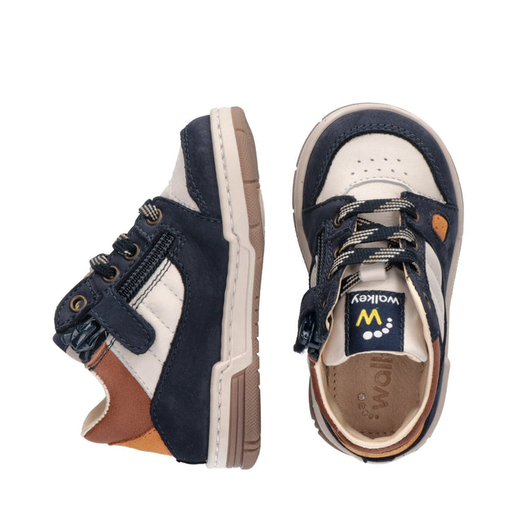 Sneakers basse da bambino con lacci bicolore