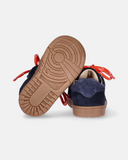 Sneakers da bambino con lacci colorati