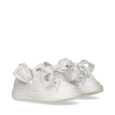 Sneakers da bambina con fiocchi laterali - F1A9-E0027-0092100-