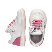 Sneakers da bambina con lacci colorati