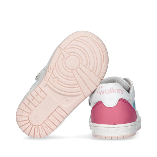 Sneakers da bambina con lacci colorati