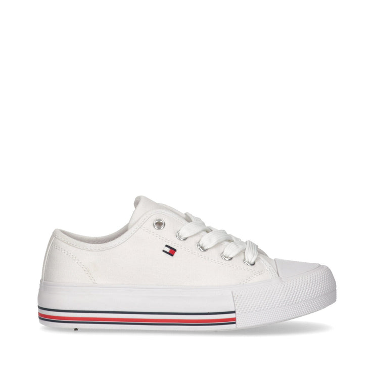 Girls’ sneakers with laces and flag