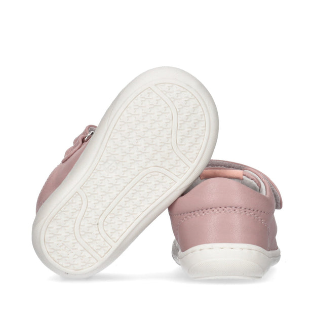 Very soft leather sneakers for girls