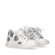 Sneakers da bambina con cuori in glitter - Y1A9-42272-0062X025