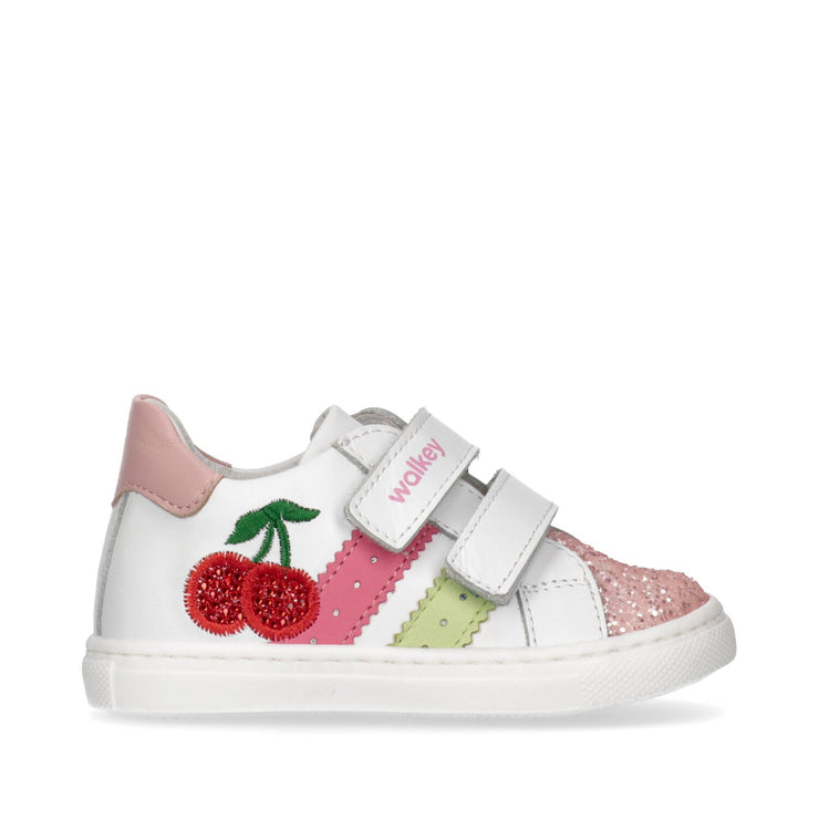 Sneakers da bambina con ciliegie e punta in glitter