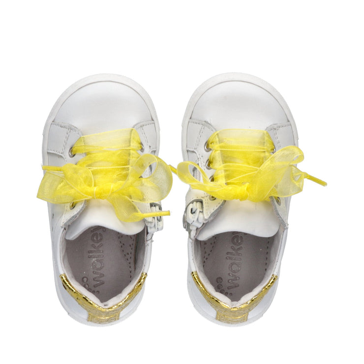 Sneakers da bambina con lacci in organza