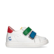 Children's sneakers with two-tone laces